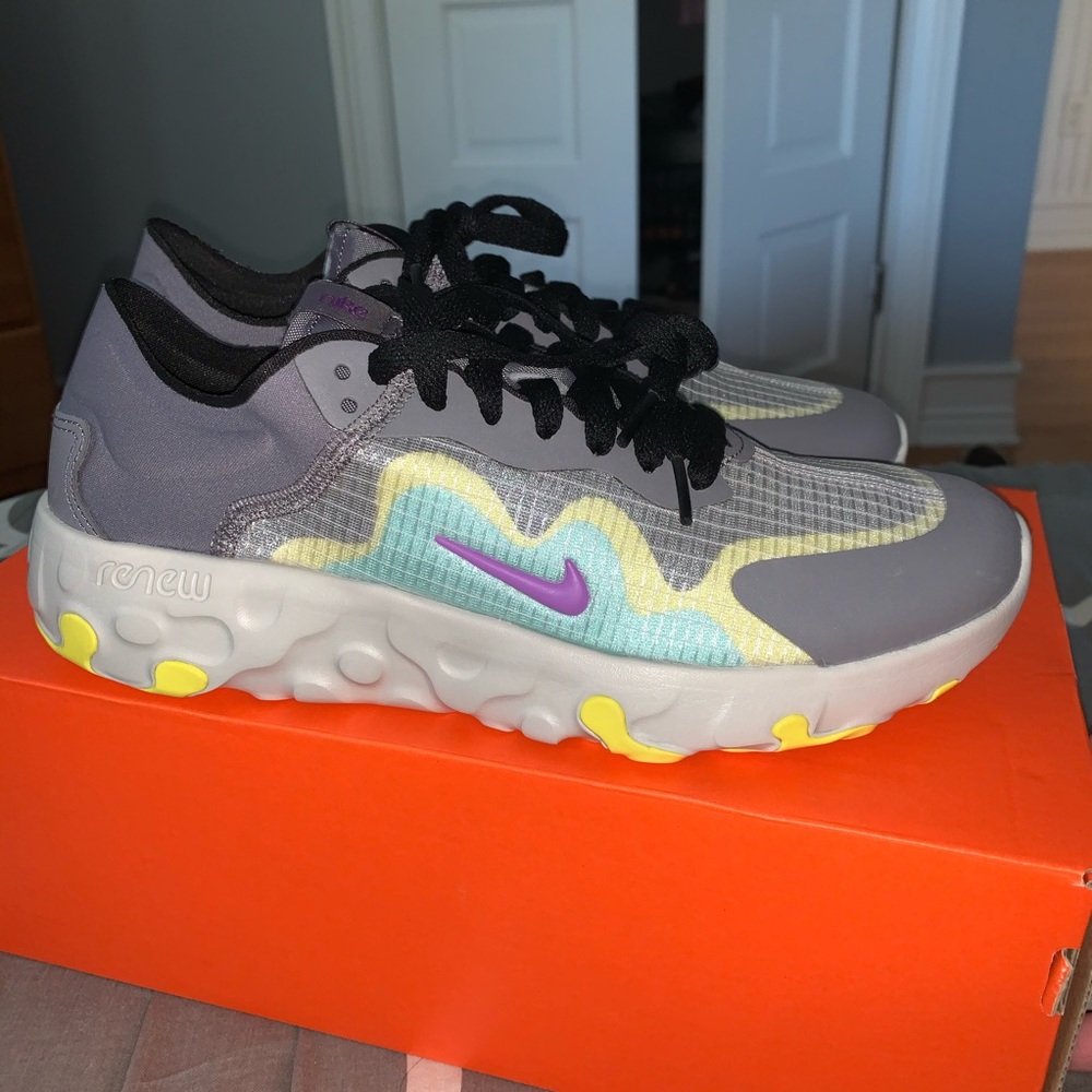 Nike Renew